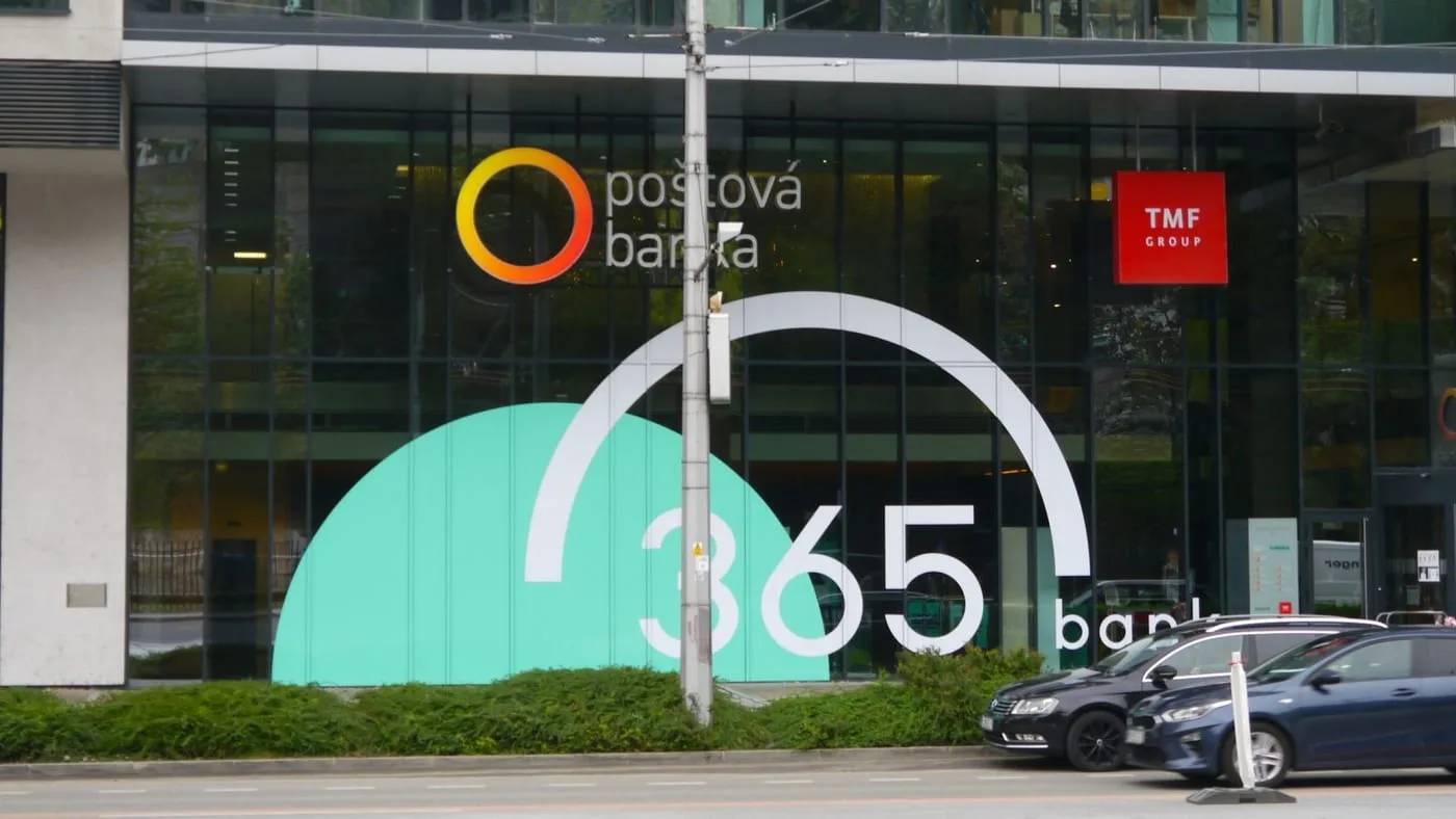 365.bank postupne nahradí Poštovú banku