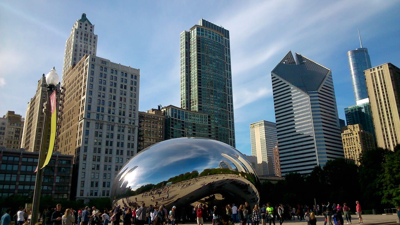 Millennium Park a známa socha The Bean (fazuľa)